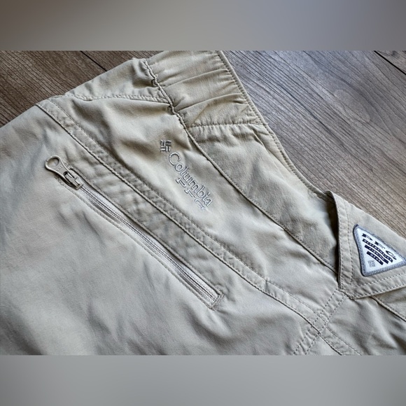 Columbia PFG Shorts Omni Shade Women's Sz Medium Outdoor Casual Tan - Picture 2 of 9